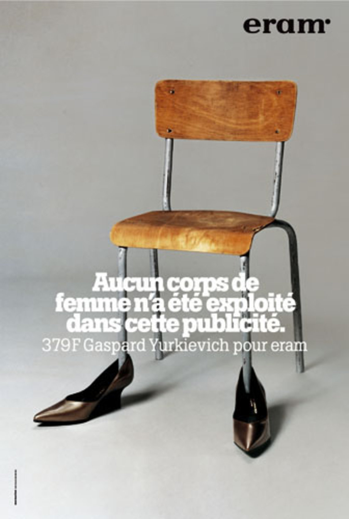 No woman's body was exploidet in the marking of this advertising. (Underneath: designer name of shoe model and price)