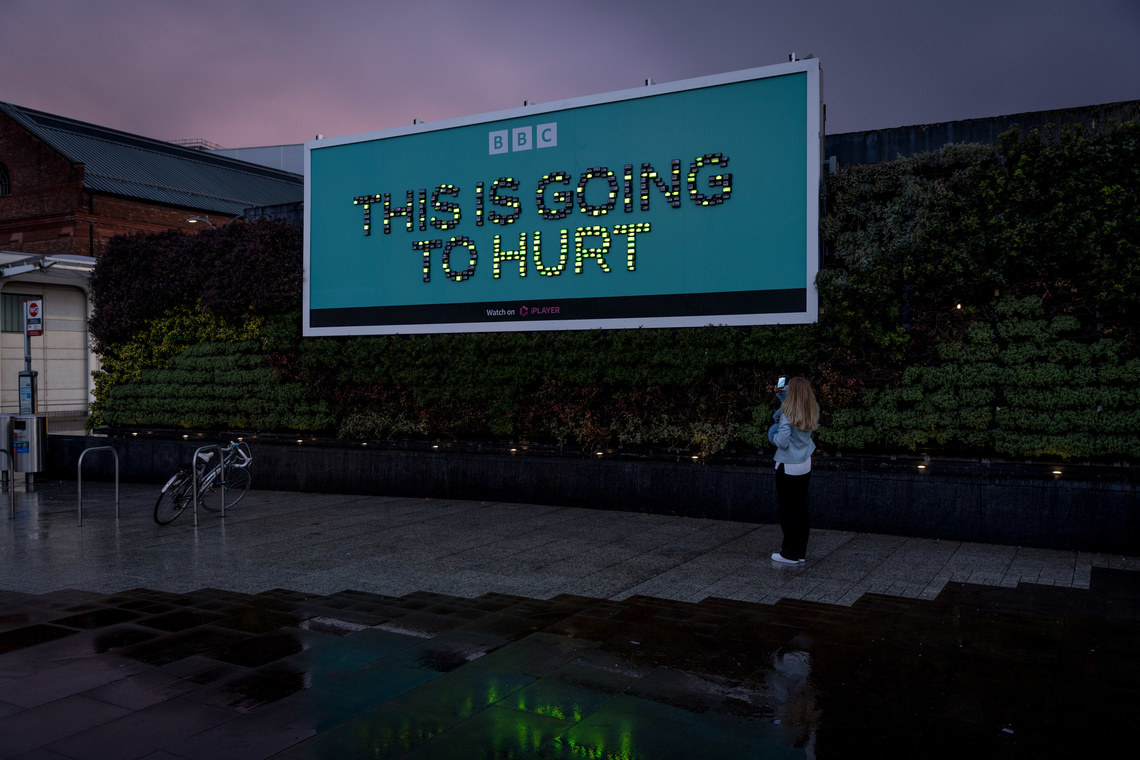 Special build for the new BBC series ‘This is Going to Hurt’ about the chaotic life of a Junior Doctor in the NHS. The billboard is made up of 300 working model pagers featuring hospital messages.